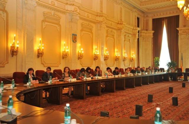 "Un pas inainte" pentru Legea sistemului unic de pensii