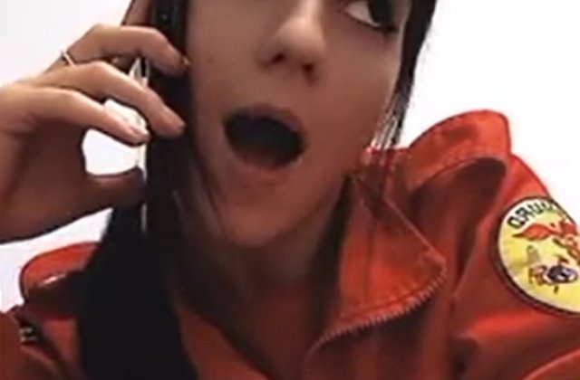 O voluntară ISU Prahova a fost dată afară din cauza unui Tik Tok. &Icirc;n ce ipostază s-a filmat t&acirc;năra