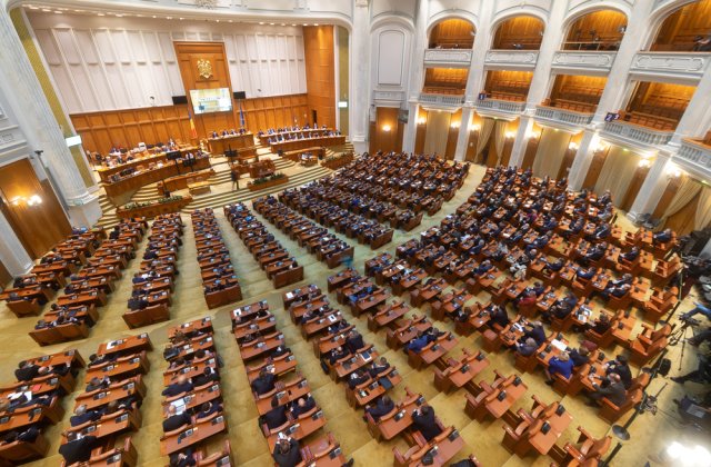 &Icirc;ncep negocierile dintre PNL, PSD și UDMR pe programul de guvernare