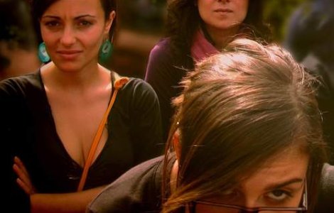 Ce sansa au femeile intr-o lume tot mai saraca?