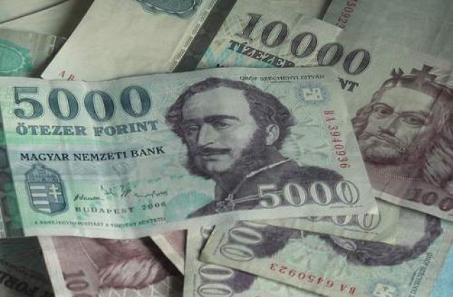 Forintul in cadere libera, dupa asemanarea Ungariei cu Grecia