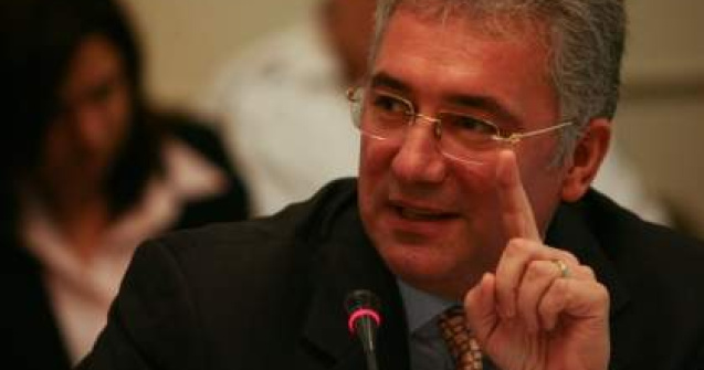 Videanu se distreaza cu institutiile Romaniei