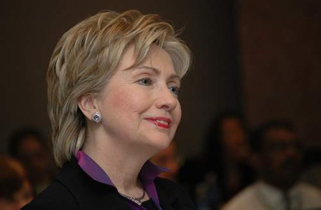 Gafa lui Hillary Clinton