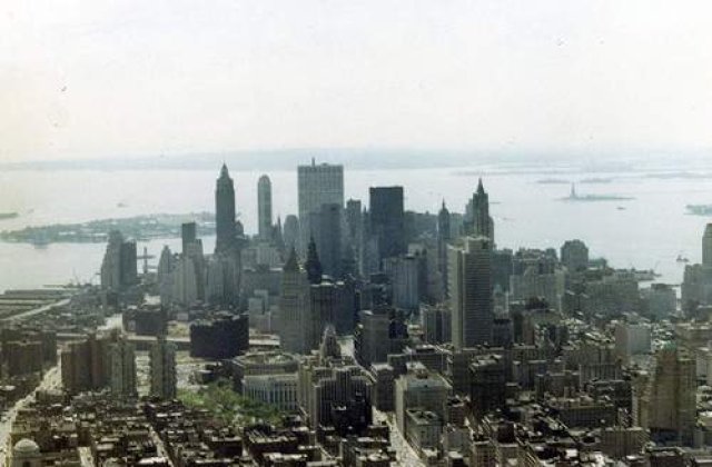 Doi suspectati de terorism, arestati pe aeroportul JFK