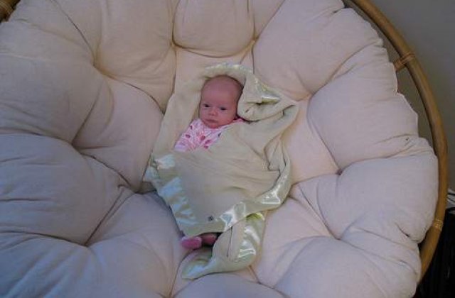 [VIDEO] Bebelus cat un creion