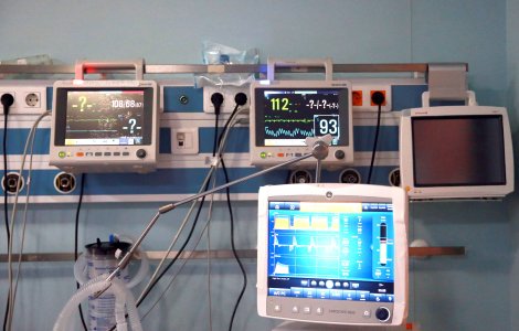 Bilanț COVID-19, 11 noiembrie 2021. Au murit 303 persoane, la care se adaugă 15 decese anterioare consemnate astăzi