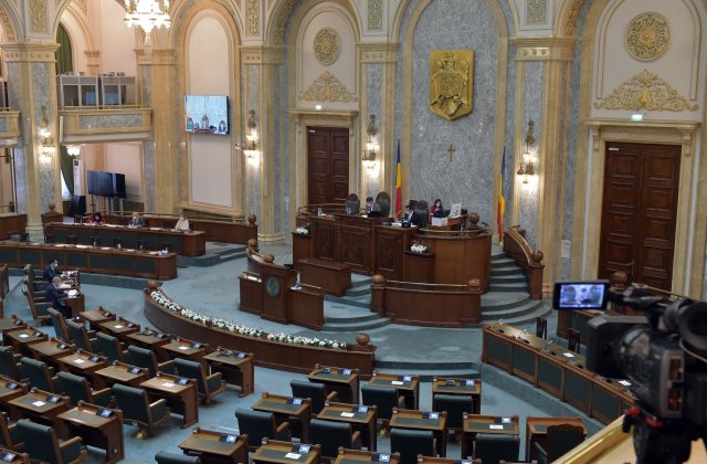 Plenul Parlamentului se reunește pentru numirea consiliilor de administraţie ale SRTV și SRR