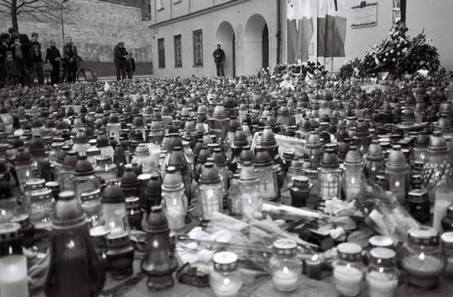 Arestati pentru ca au folosit cardul unei victime de la Smolensk