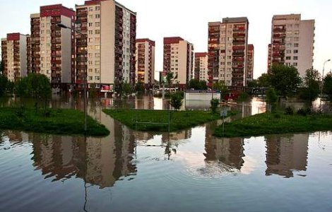 Pagubele provocate de inundatiile din Polonia = 1% din PIB