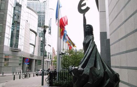 Bolnavii romani vor sa ceara ajutorul Parlamentului European