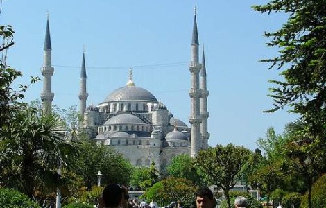 Atentat cu bomba la Istanbul