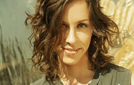Alanis Morissette s-a casatorit