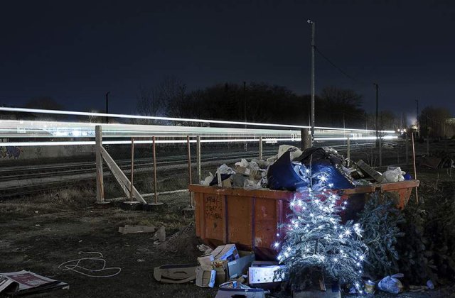 Dupa Sarbatori: Imagini dezolante cu pomi de Craciun abandonati