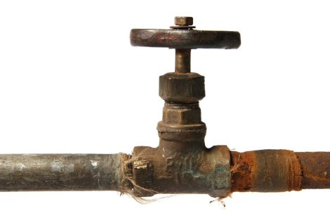 Mister: Patru tineri gasiti morti intr-o locuinta din Oltenita