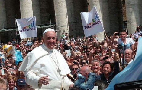 Esquire: Papa Francisc, cel mai stilat barbat al anului