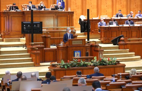 Revolta antocomunistă de la Brașov - comemorată în plenul Camerei Deputaților