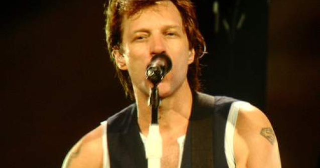 Bon Jovi a concertat pe acoperisul arenei O2 din Londra