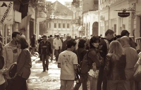 Tie ti-e frica sa traiesti in Romania?