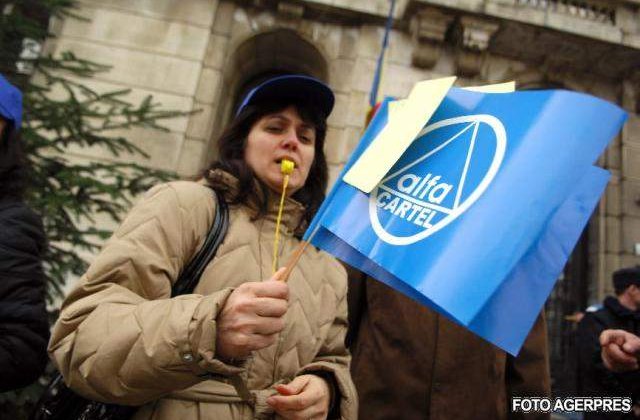 Sindicatele au protestat si miercuri in fata Palatului Parlamentului