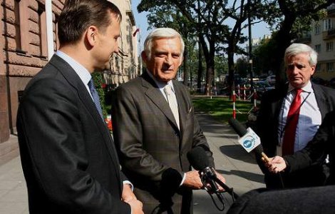 Buzek: Situatia din Romania e asemanatoare cu cea din Grecia
