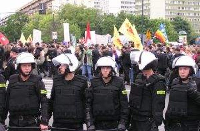 Europa fierbe: Masurile de austeritate au scos lumea in strada