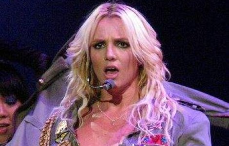 Britney Spears, acuzata de hartuire sexuala