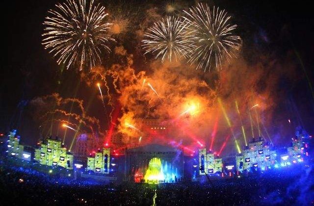 Noaptea de Revelion, fabrica de bani pentru vedete