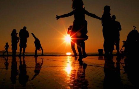  Top  10 motive sa fim optimisti in 2014