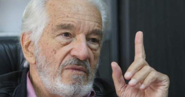 Urna cu cenusa lui Nicolaescu, inhumata la Cimitirul Bellu Militar