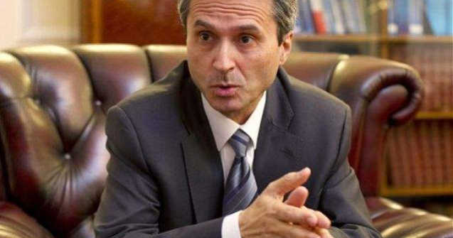 Ce spune Ion Jinga despre parlamentarii si presa care au asteptat imigranti la Luton