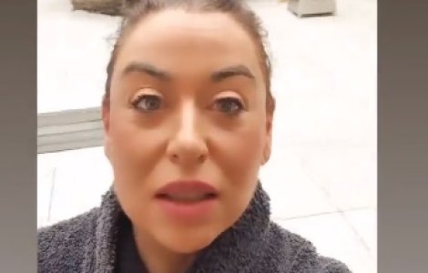 Oana Roman, mărturisiri cu ochii în lacrimi despre copilărie: „Am amintiri cu ai mei de aici”