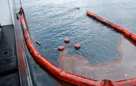 86 de persoane s-au imbolnavit in urma scurgerii de petrol in Golful Mexic