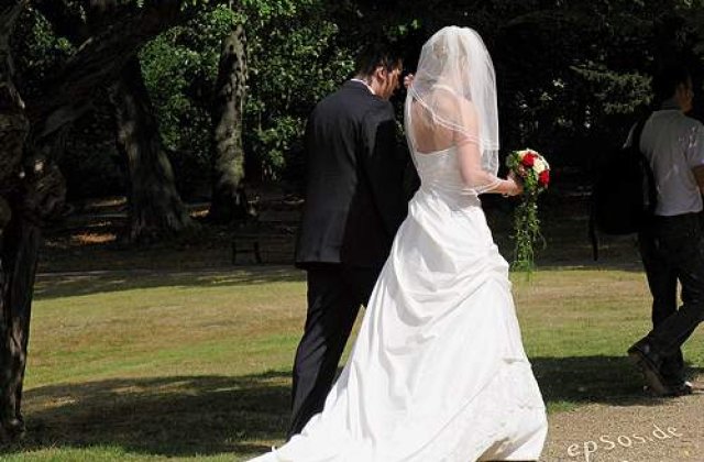 Afganistan: 40 de morti si 74 de raniti, intr-un atentat la o nunta