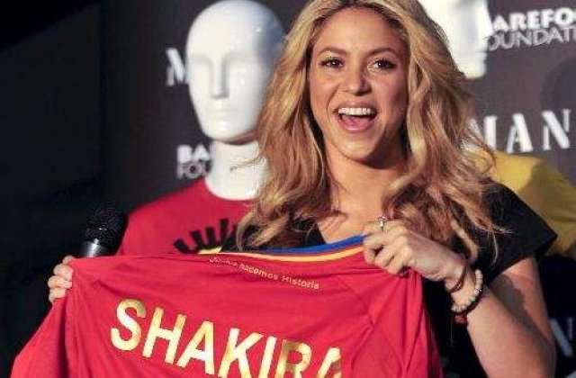 Shakira a dat startul Mondialului de fotbal