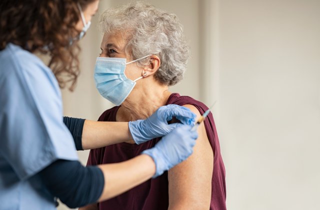 O altă țară din Europa este pe cale să introducă vaccinarea anti-COVID-19 obligatorie