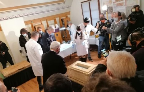 Descoperire arheologică, cu o capsulă a timpului de peste un secol, în Târgu Mureș