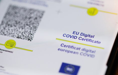 Certificate verzi false, vândute cu 1.000 de euro. Isprava unui medic din Franța