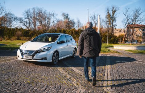 Viața cu Nissan Leaf: interviu cu un posesor care folosește electrica pentru naveta Ploiești-București