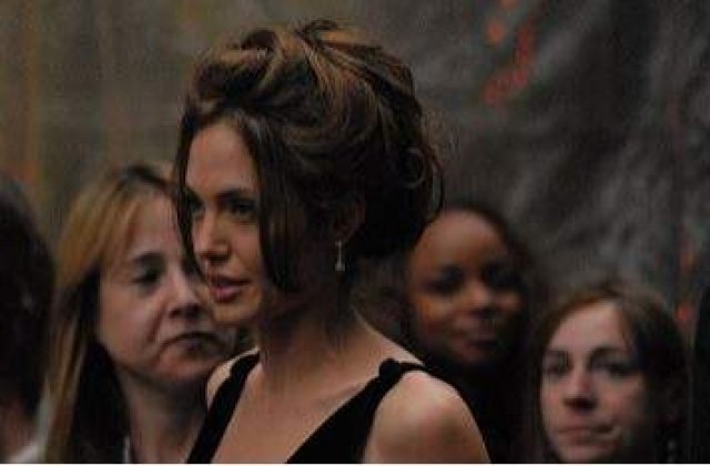 Angelina Jolie va juca rolul Cleopatrei