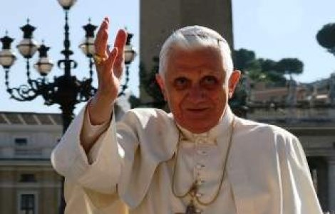 Papa cere iar iertare pentru preotii pedofili