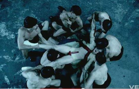 Liga Catolica Americana: "Cel mai nou videoclip Lady Gaga te face sa vomiti"