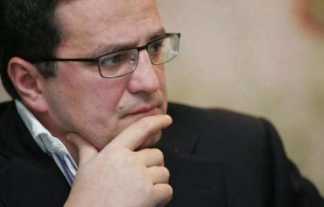 Contul de e-mail al directorului SRI a fost spart de hackerul "Guccifer"