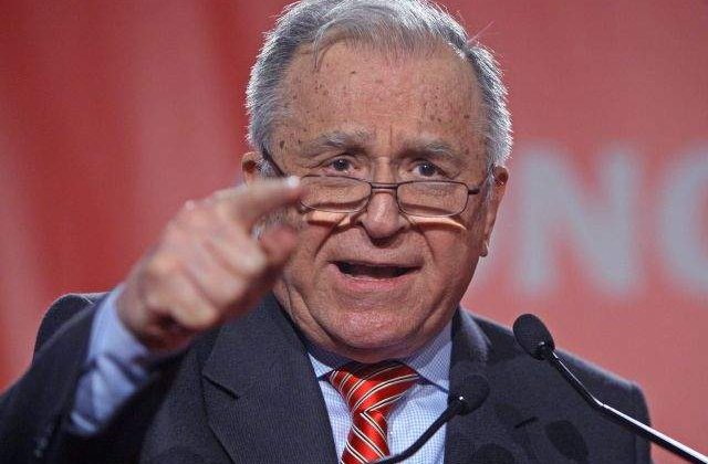 Iliescu il contrazice pe Ponta: Nu cred ca Nastase este condamnat politic