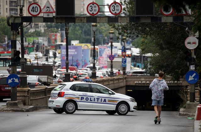 Bucăți din Pasajul Unirii din Capitală au început să cadă. Traficul rutier a fost restricționat