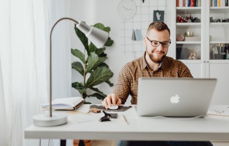 STUDIU: 60% dintre angajaţii români se consideră subapreciați la locul de muncă