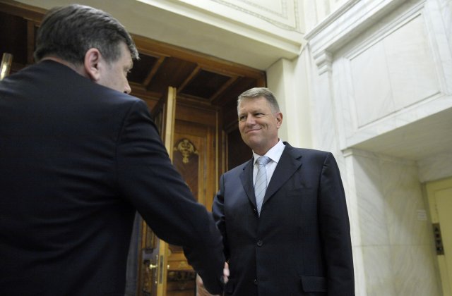 Lege promulgată/Ziua națională a înotului - instituită pe 19 iulie