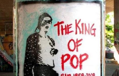 Doctorul lui Michael Jackson poate profesa in continuare