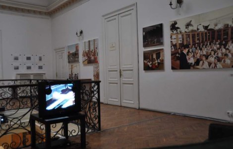 S-au saturat oamenii de Comunismul in arta?