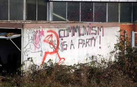 Tu cum ii explici copilului tau Comunismul?