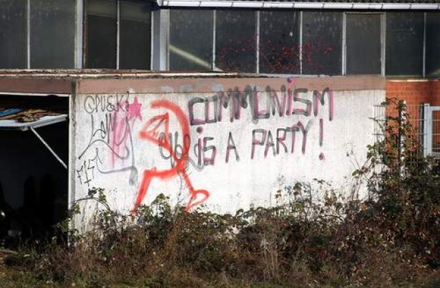 Tu cum ii explici copilului tau Comunismul?